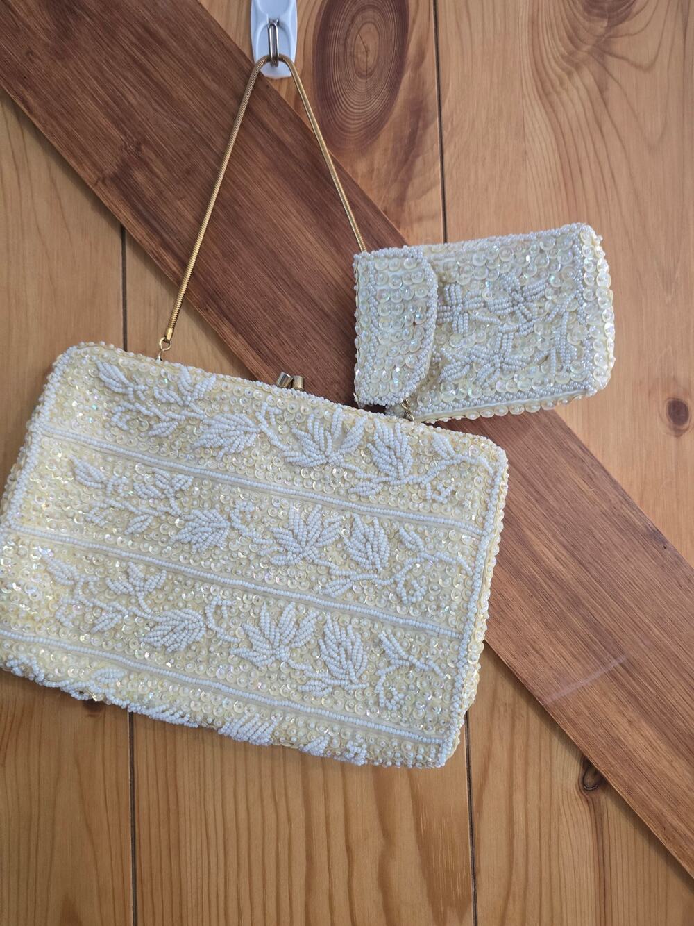 Vintage 1960's La Regale Clutch Bag Hong Kong Hand Beaded Floral Movie
